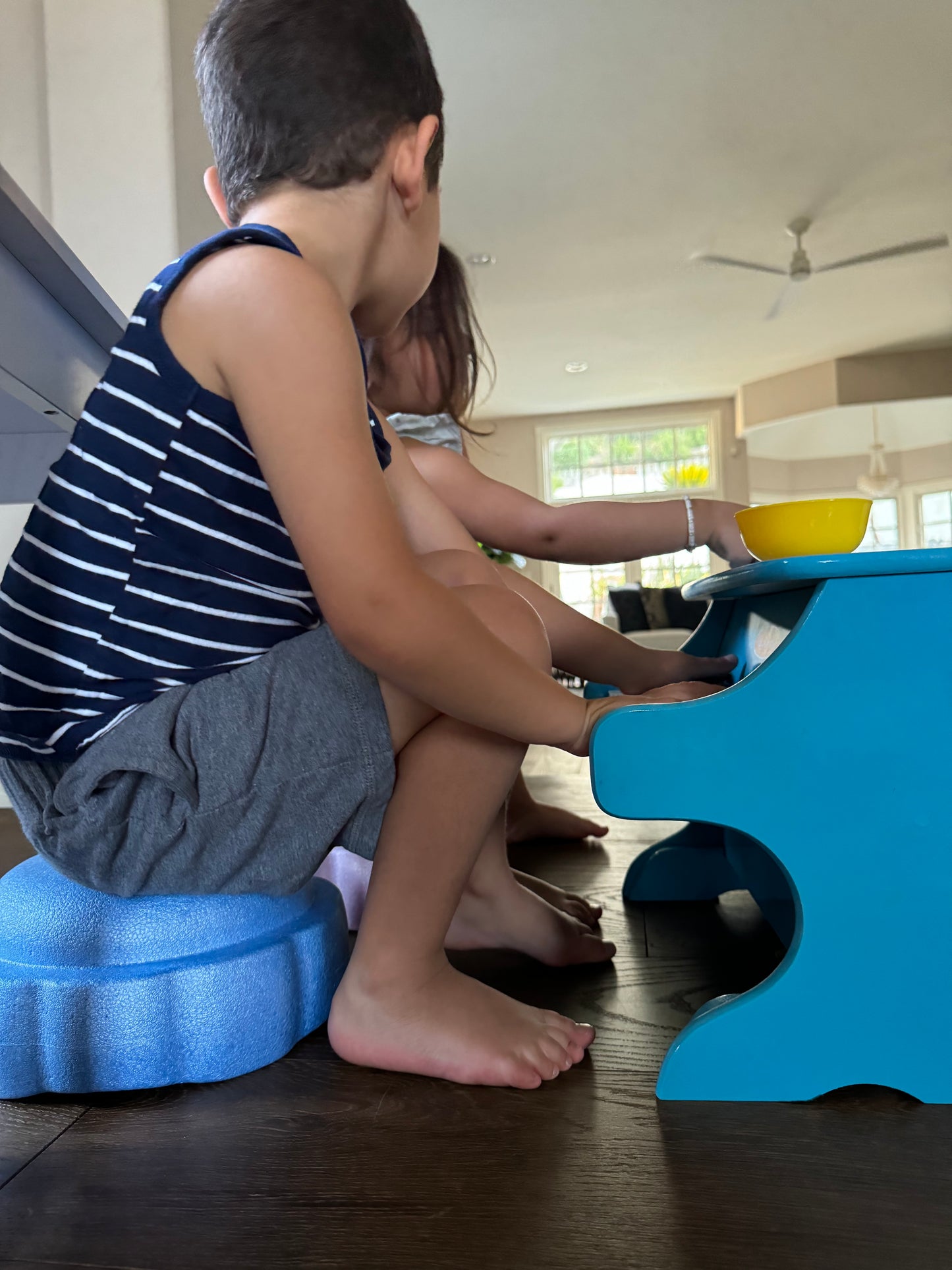 Colorful fun versatile stacking stones, stepping stones made out of lightweight Expended Polypropylene foam for kids for movement, open ended play, active learning, creativity, exercise, social development, motor development, cognitive development. can be combined with the balance board