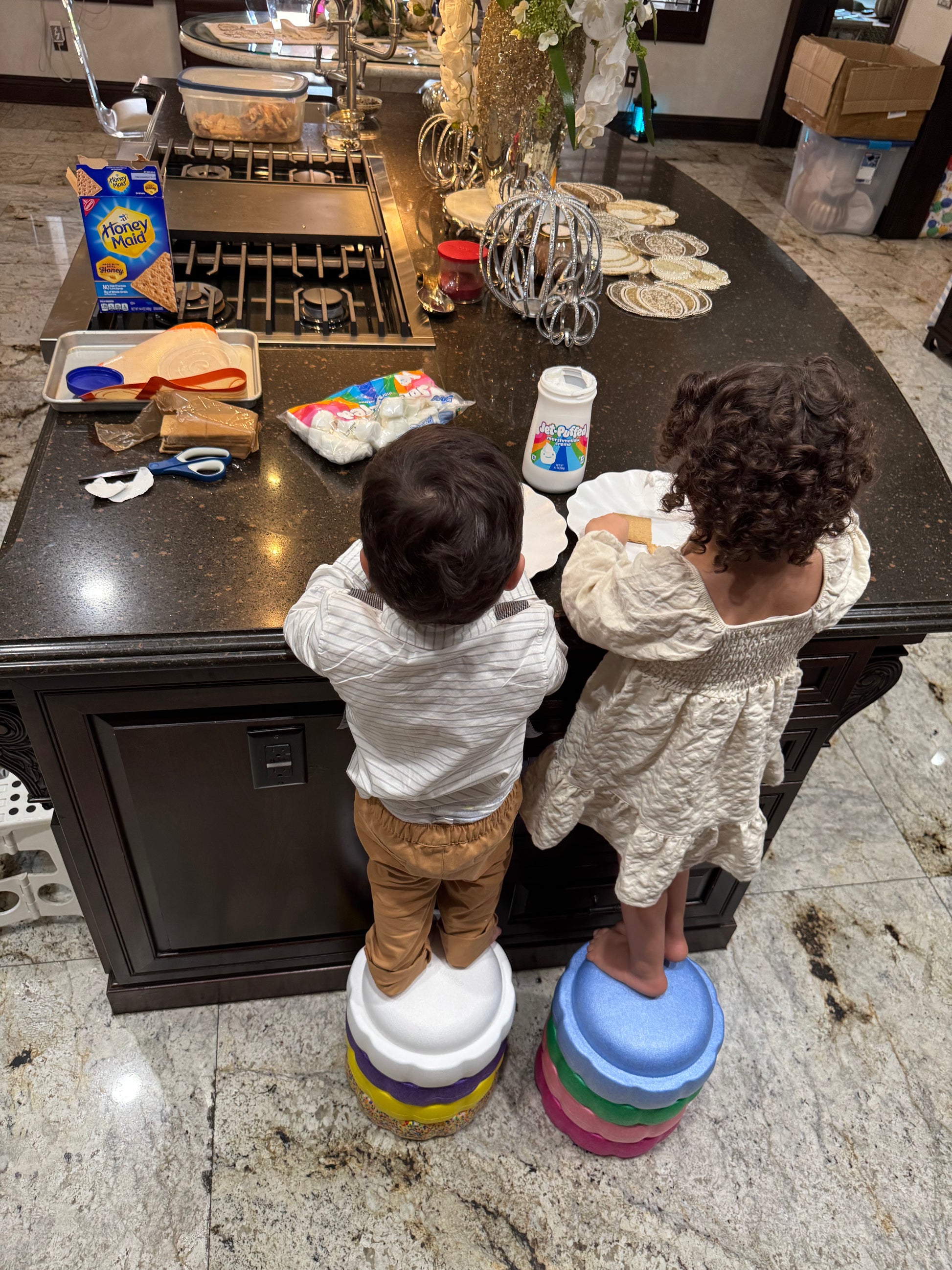 Colorful fun versatile stacking stones, stepping stones made out of lightweight Expended Polypropylene foam for kids for movement, open ended play, active learning, creativity, exercise, social development, motor development, cognitive development. can be combined with the balance board